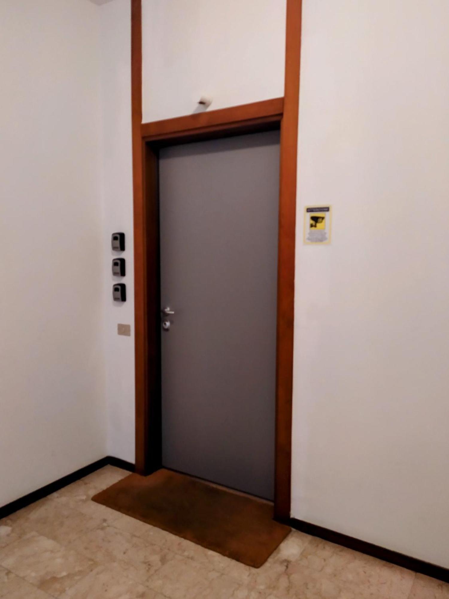 Mako Suites - Centro E Stazione Monza Kültér fotó