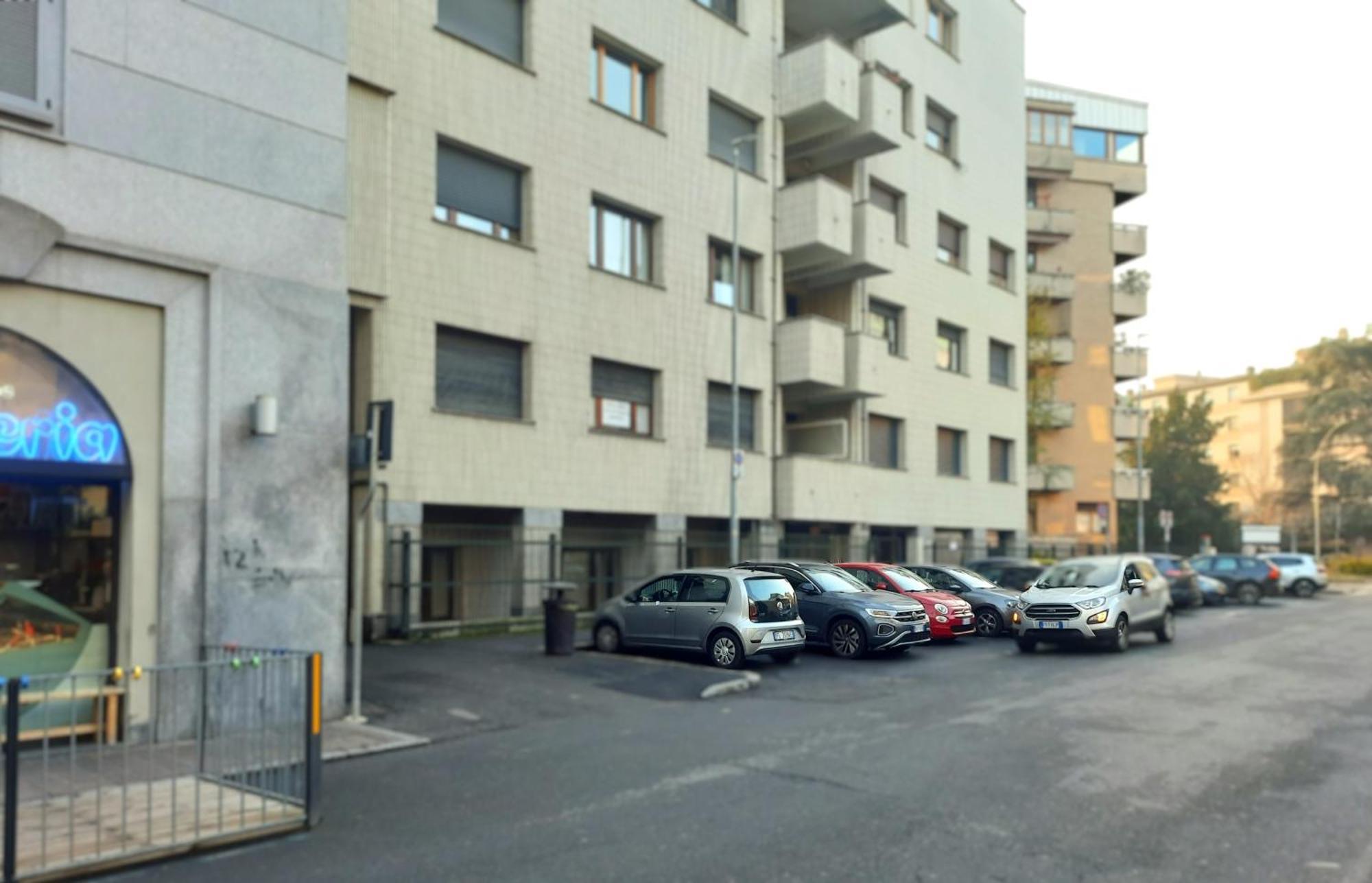 Mako Suites - Centro E Stazione Monza Kültér fotó